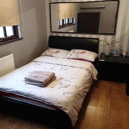 Master Room Near Heathrow Londres Extérieur photo