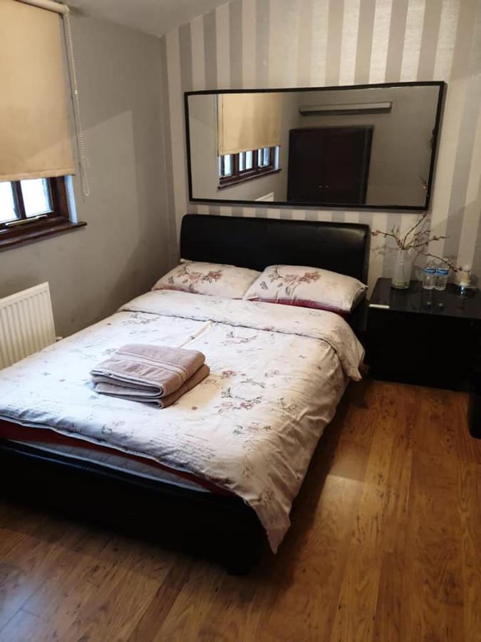 Master Room Near Heathrow Londres Extérieur photo